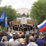 «Единая Россия» почтила память героев в честь Победы над милитаристской Японией и окончания Второй мировой войны