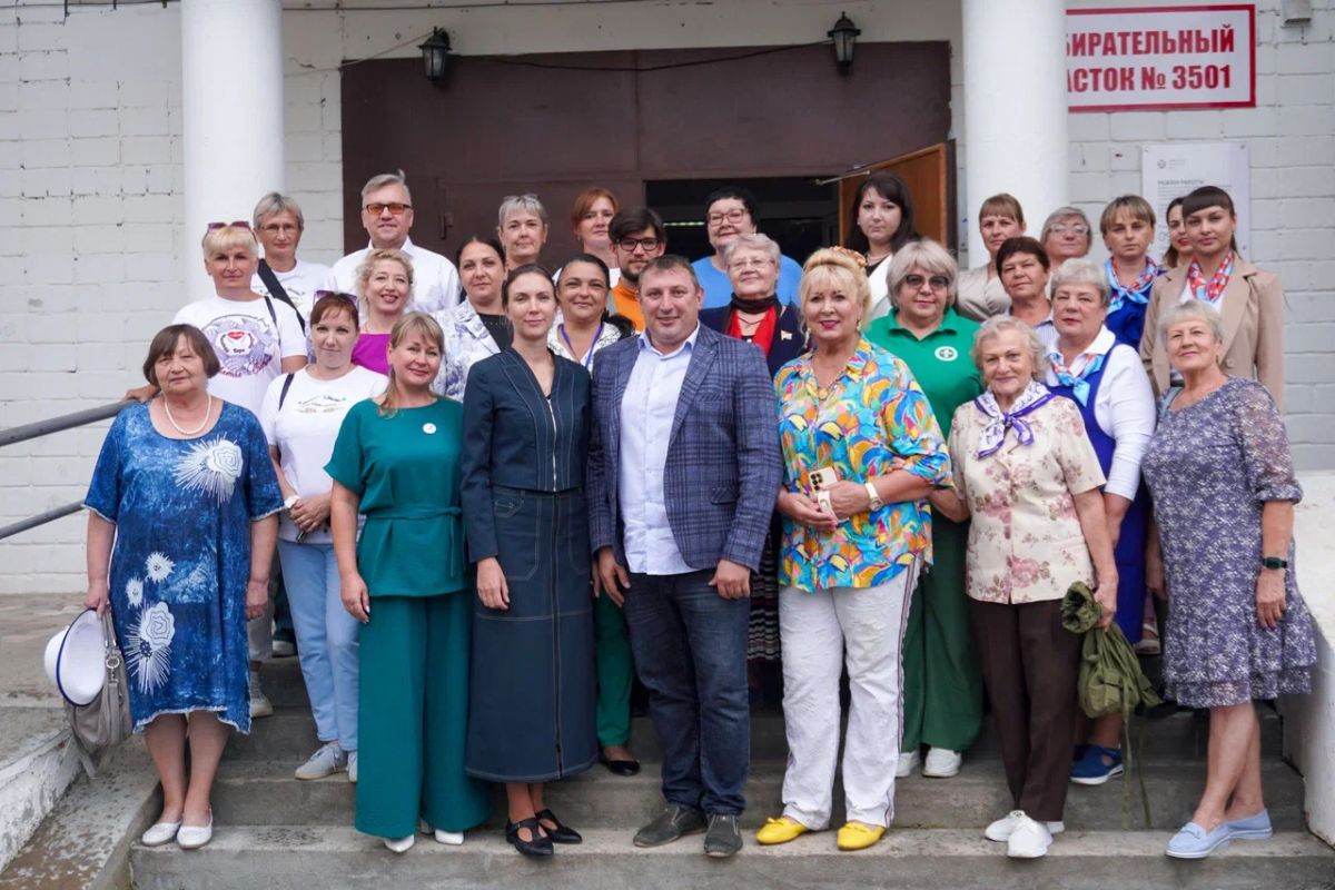 Новые мастер-классы, предложения и вручение партбилетов: в Яковлевке состоялась встреча клуба «Ты не одна»