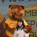 Алтайские единороссы приняли участие в создании мозаичного панно в рамках проекта «Михутка»