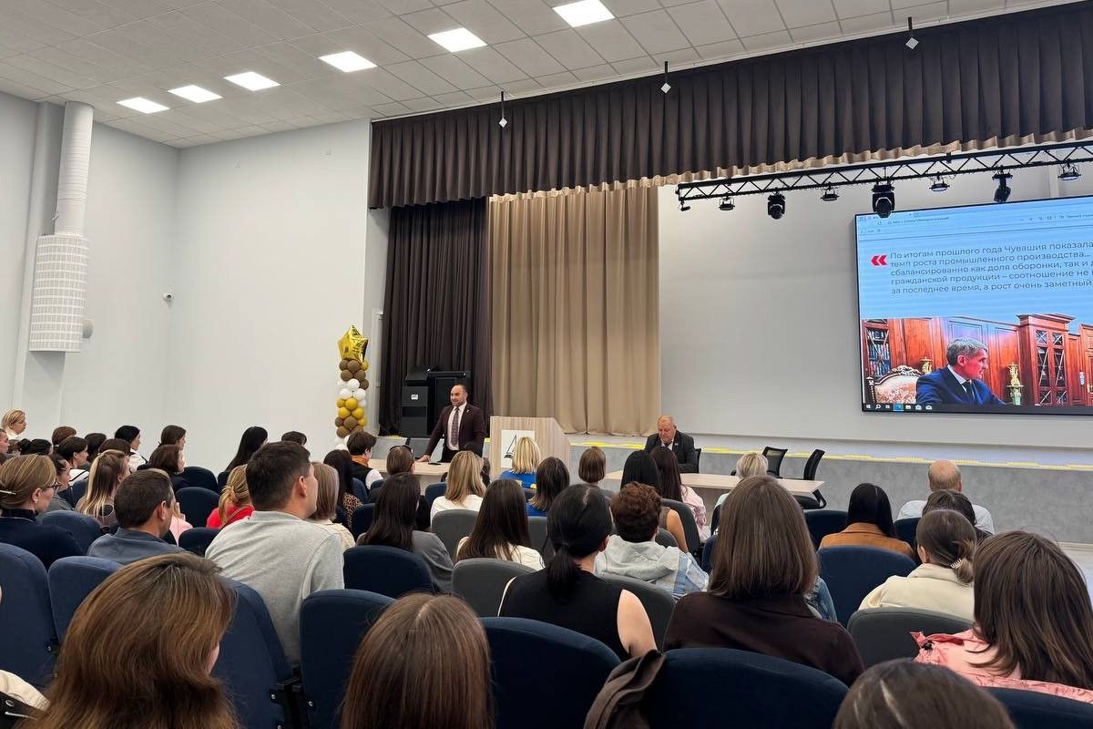 В новом корпусе лицея в Солнечном – первое родительское собрание