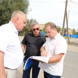 Сергей Светлов проинспектировал ход работ по обустройству пешеходных переходов в селе Красный Яр