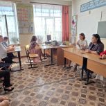Виктория Гурьянова посетила Володарский район
