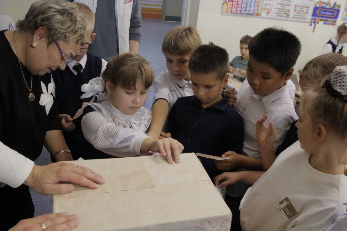 «Единая Россия» провела на Чукотке патриотические акции ко Дню воссоединения ЛДНР, Херсонской и Запорожской областей с РФ