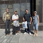 Единороссы Владивостока встретились с ветеранами-блокадниками