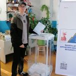 Первый раз на выборах: молодые жители принимают участие в голосовании