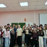 В Иркутске для первокурсников института социальных наук «Единая Россия» организовала профориентационное мероприятие