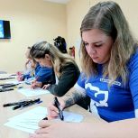 «Единая Россия» провела арт-терапию для семей участников СВО в Новоайдаре (ЛНР)