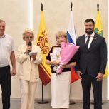 Депутат Госсовета Роман Алексеев поздравил победительниц конкурса «Я – женщина» из Ибресинского округа