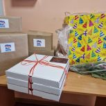 Мурманские единороссы поздравили вынужденных переселенцев с Днем воссоединения новых регионов с Россией