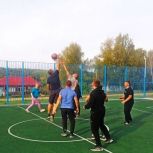 В селе Ульяновской области по народной программе «Единой России» появилась современная спортплощадка