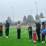 Вячеслав Погудин открыл школьный стадион в поселке Новоасбест