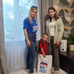 Молодогвардейцы Сасовского округа посетили семью участника СВО