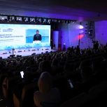 Владимир Якушев: Сторонники «Единой России», НКО примут участие в формировании новой народной программы партии