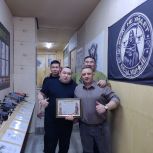 «Единая Россия» организовала поставку спецсредств и гуманитарной помощи на передовую