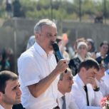 Депутат Госдумы Нурбаганд Нурбагандов принял участие в открытии школы в Карабудахкенте