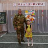 Валерий Ашихмин передал более 200 школьных наборов в рамках акции «Собери ребёнка в школу»