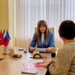 Депутат Лариса Картавцева окажет содействие в решении коммунальных вопросов матери участника СВО