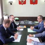 Председатель ЗСК Юрий Бурлачко обсудил вопросы организации летнего отдыха детей с министром труда и социального развития края