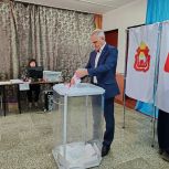 Секретарь на избирательном участке: Сергей Семков сделал свой выбор