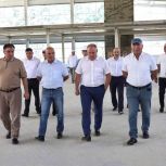 «Партийный десант» проверил ход строительства объектов