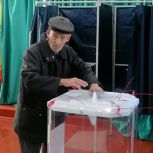 91-летний ветеран труда Петр Исаев проголосовал за процветающую республику