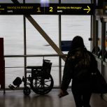 «Единая Россия» помогла усовершенствовать процедуру обслуживания пассажиров в электрических креслах-колясках
