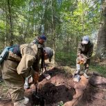 При содействии «Единой России» поисковики Ханты-Мансийска перезахоронили останки свыше 20 солдат Красной Армии