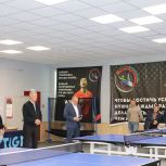 Михаил Ершов посетил детскую спортивную школу в поселке Цементный