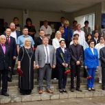 «Единая Россия» установила мемориальную доску Герою СВО в школе Ульяновска