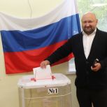 Секретарь на избирательном участке: Евгений Ваганов отдал свой голос на выборах 2025
