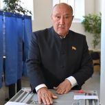 Марат Ахметов: «Сегодня мы голосуем за достойное будущее нашего народа и процветание Татарстана»