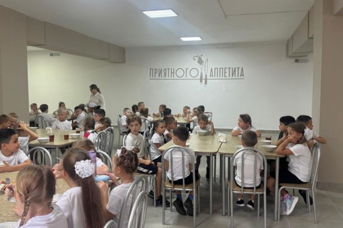 В Новороссийской школе капитально отремонтировали столовую