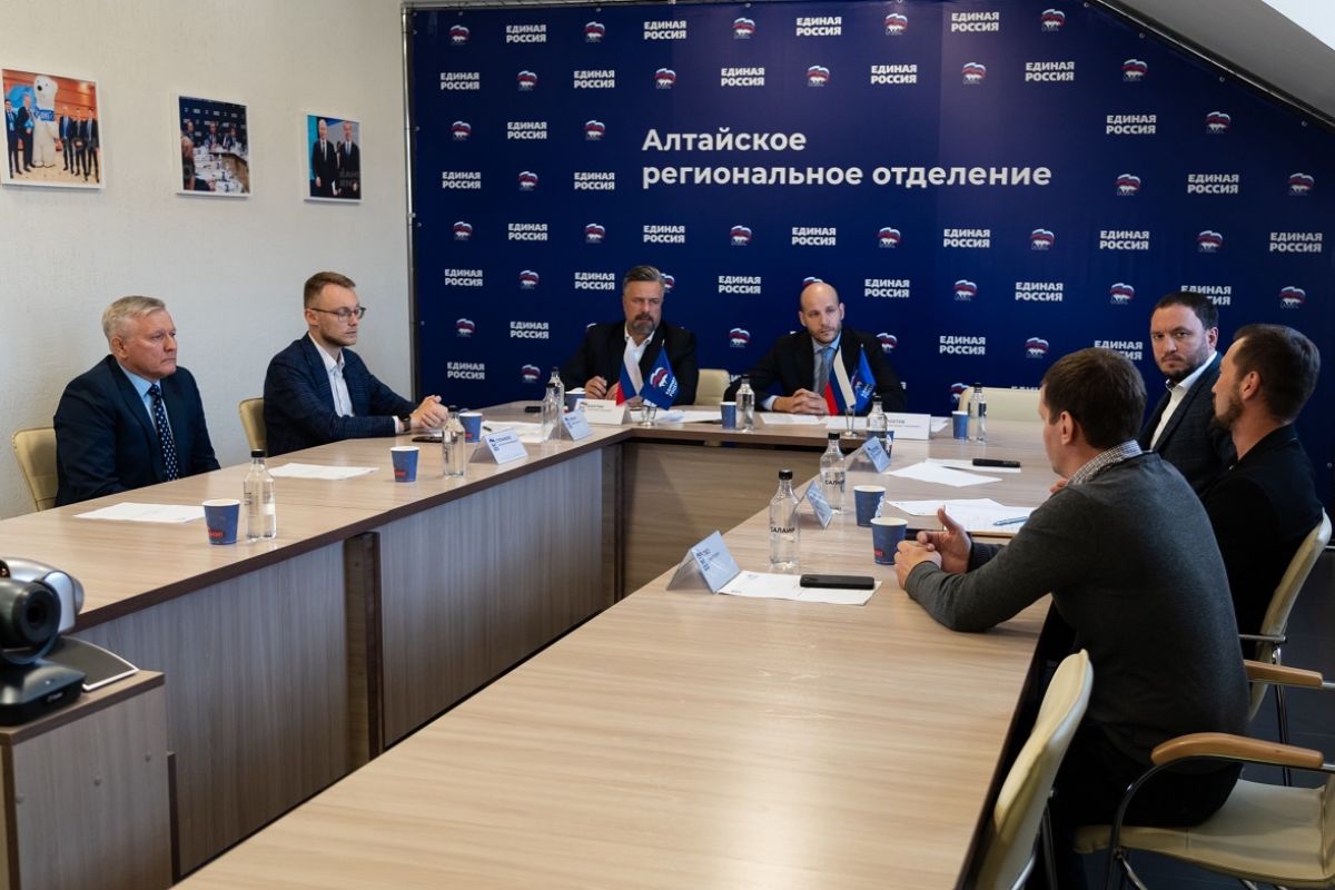 Развитие борцовских видов спорта обсудили на площадке «Единой России» в Алтайском крае