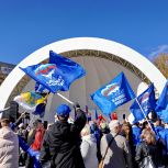 При поддержке «Единой России» в Новосибирске отметили годовщину воссоединения Российской Федерации с ЛДНР, Запорожской и Херсонской областями