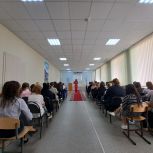 Юлия Литневская обсудила с молодыми педагогами Энгельса вопросы патриотического воспитания