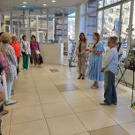 В Воронеже «Женское движение Единой России» организовало выставку картин местных художников-любителей