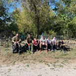 Участник СВО организовал субботник на воинских захоронениях в Елецком районе