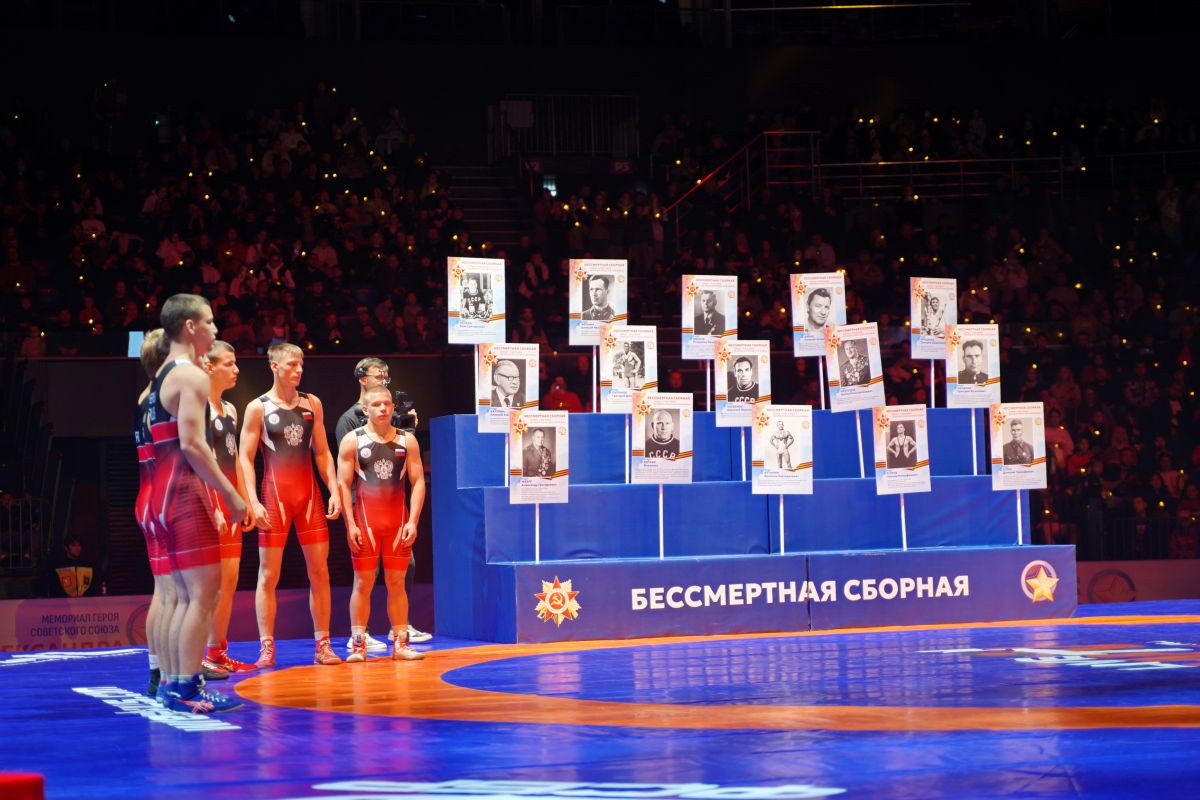 При поддержке «Единой России» в Новосибирске состоялся турнир по греко-римской борьбе
