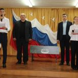 В школах Алтайского края при поддержке «Единой России» открыли две новые Парты Героя