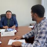 Депутат Сайгидпаша Умаханов рассмотрел обращения дагестанцев в приемной «Единой России»