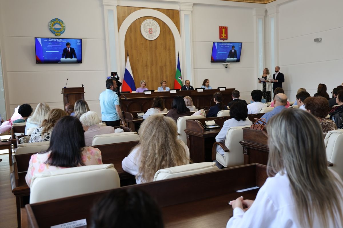 В Черкесске прошло августовское совещание педагогов республиканской столицы