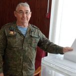 В Троицком районе участник СВО отдал свой голос