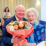 Старейший член партии «Единая Россия» в Лабытнанги отметила своё 90-летие