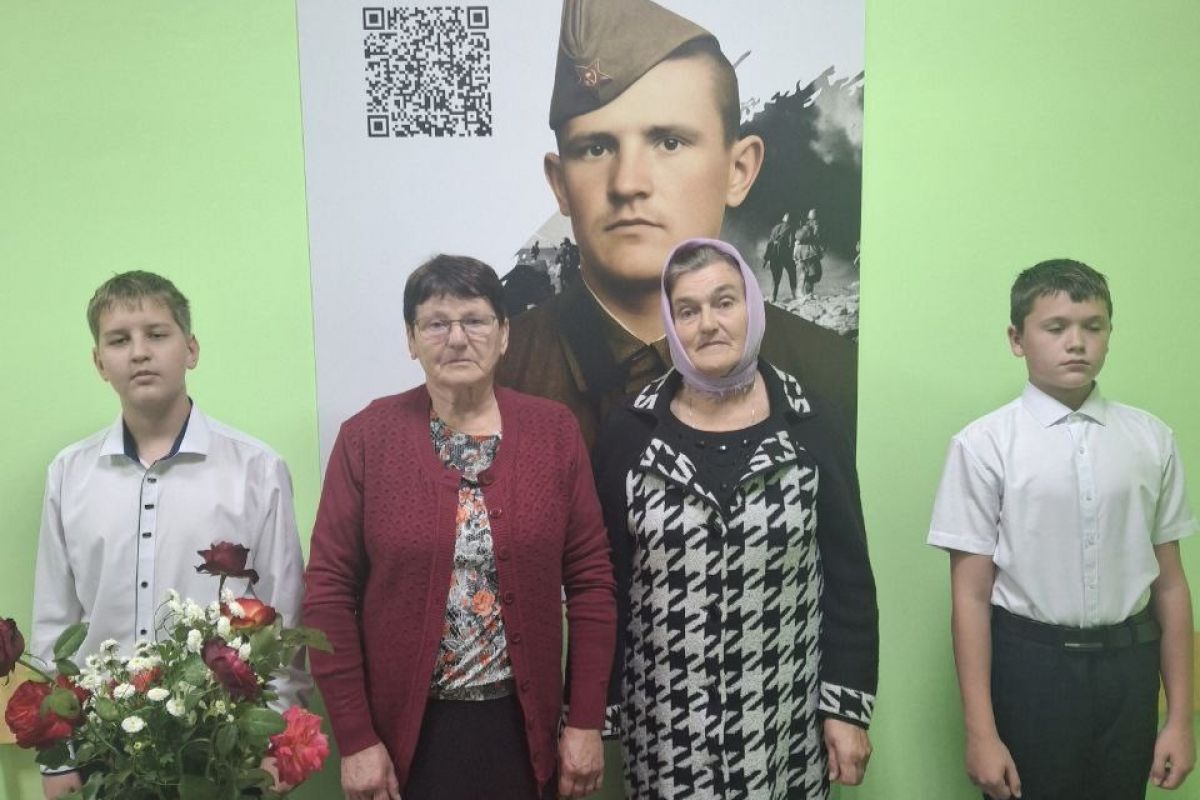 Партия «Единая Россия», совместно с Министерством просвещения, инициирует реализацию масштабного патриотического проекта «Лица Героев»