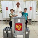 «Голосовать семьёй — наша традиция»: кизлярские единороссы о выборах