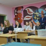 Партийцы «Единой России» Карабашского округа и активное родительское сообщество выступили инициаторами проведения «Родительской приёмке»
