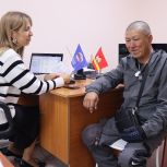 Координатор фонда «Защитники Отечества» в Агаповском районе, руководитель Общественной приемной партии «Единая Россия» Ирина Трубникова провела встречу с участником СВО