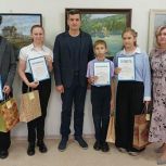 В Алтайском крае «Единая Россия» подвела итоги конкурса детских рисунков к 80-летию Победы