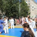 Спортивный праздник для всей семьи от «Единой России»