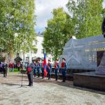 По партпроекту «Историческая память» в Кирове открыли Аллею Славы в честь участников СВО